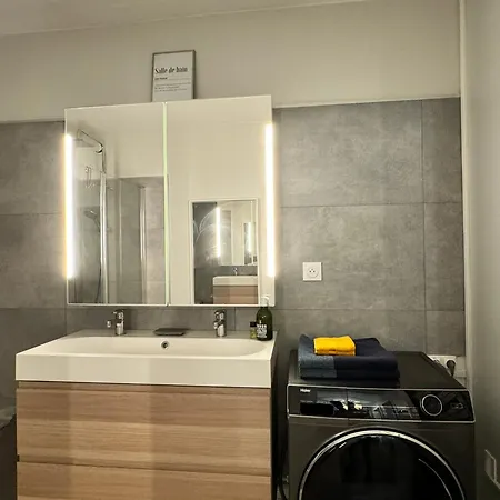 Avec Balcon Centre Апартаменты