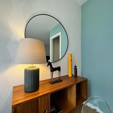 Apartment Avec Balcon Centre